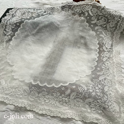 フランス　蚤の市　アンティーク　ブラッセル　ローズポイントレース　ハンカチ フランス 蚤の市 アンティーク ブラッセル ローズポイントレース ハンカチ