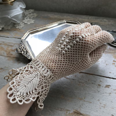 大きなマリアージュ布花ブーケ・レースロング手袋✨️フランスアンティーク２点セット 大きなマリアージュ布花ブーケ・レースロング手袋✨️フランス