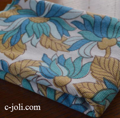 【日本発送】K-362　イギリスアンティーク/ヴィンテージ生地　レトロファブリック　コットン＆レーヨン 125x50cm