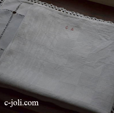 【日本発送】K-410　フランスアンティークリネンクロス　手刺繍クロスステッチダマスク織リネン