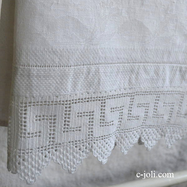 【日本発送】K-485　イギリスアンティークリネンタオル　ダマスク織リネン＆クロシェレース 60cm