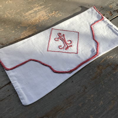 【日本発送】L-030　フレンチアンティーク手刺繍リネン　ナフキンケース