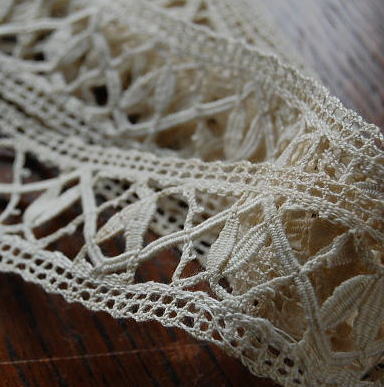 【日本発送】L-303　フレンチアンティーク　コットンテープレース2m75cm