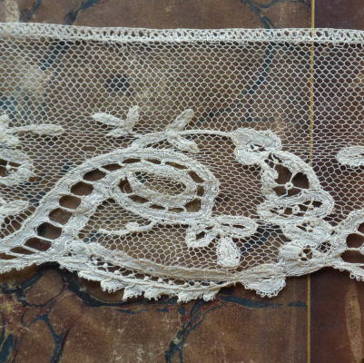 【日本発送】L1702　19世紀フランスアンティークリネンレースボーダー/テープレース 75cm