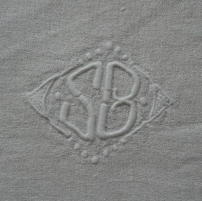 【日本発送】L1711　フランスアンティークリネン　手刺繍モノグラム＆ダマスク織リネンクロス