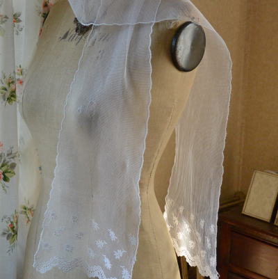 【日本発送】L1760　フランスアンティークレースストール　リネンレースマフラー 1m55