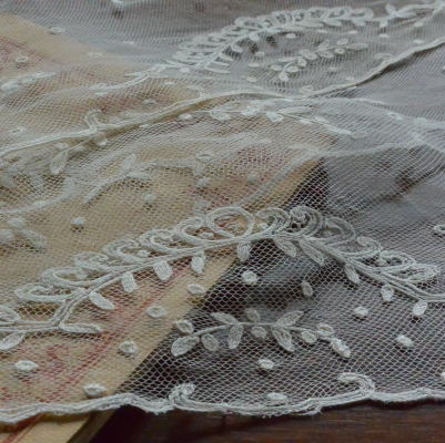 【日本発送】L1806　フランスアンティークリネンレースボーダー/テープレース/リネンチュールレース 20cm+90cm