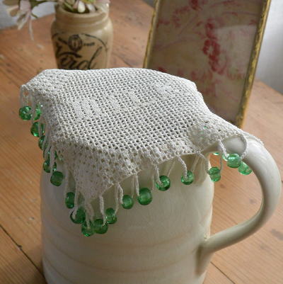 L1820 イギリスアンティークレースジャグカバー ガラスビーズ