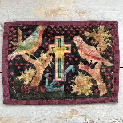 L2226　フランスアンティーク刺繍クロス　19世紀クロスミディポワン/プチポワン手刺繍クロス 22.5x16.5cm