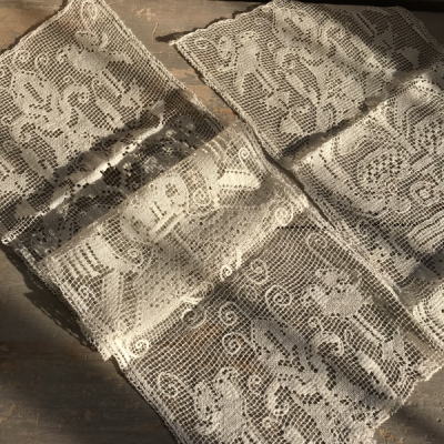 【日本発送】L2381 フランスアンティークレースクロス　ハンドワークリネンフィレレース 2枚