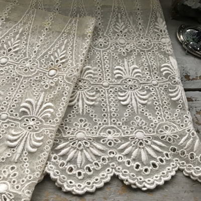 L2414 フランスアンティークレーストリム/テープレース/ボーダーレース　幅広リネンチュールレース 1m46