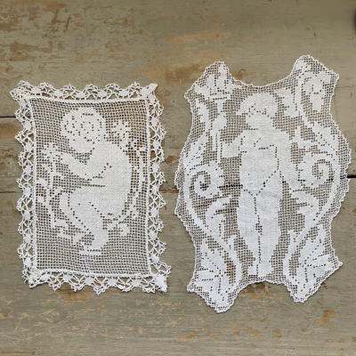 L2440 フランスアンティークレースパーツ　天使柄ハンドワークリネンフィレレース2枚