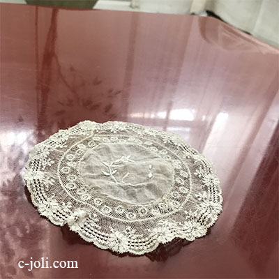 【パリ発送】L2499 フランスアンティーク手刺繍&レースドイリー　19世紀ホワイトワーク麻ローン&ヴァランシエンヌレース 13cm