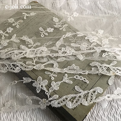 L2534 フランスアンティークレーストリム/テープレース/ボーダーレース　19世紀アプリカシオンリネンチュールレース 68cm