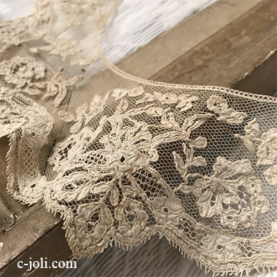 【パリ発送】L2545 フランスアンティークレースつけ襟/レース衿　19世紀手刺繍ニードルポイント＆チュールレース付け襟