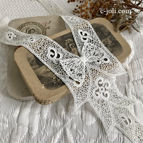【パリ発送】L2639 フランスアンティークレースつけ襟/レースジャボ（胸元飾り）　リネンマシーンレース
