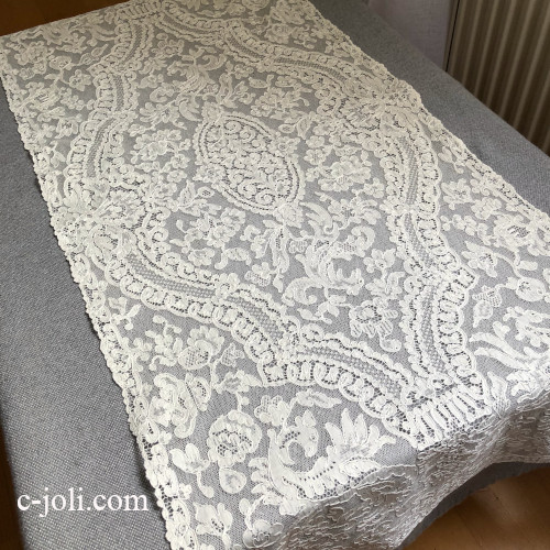 【パリ発送】L2869 フランスアンティークレーステーブルランナー　リネンマシーンレース薄黄 42x106cm