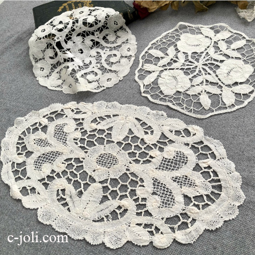 【パリ発送】L2871 フランスアンティークレースドイリー3枚　リネンボビンレースドイリー