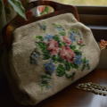 A-003　フランスアンティークバッグ　ローズ柄ミディポワン刺繍バッグ