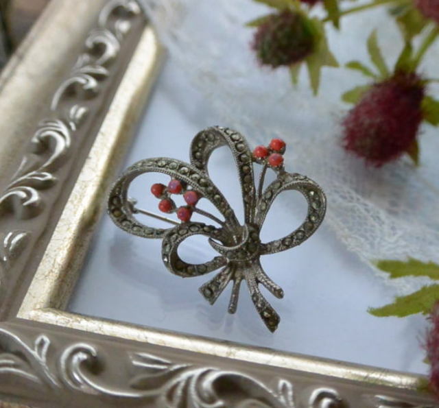 【日本発送】A-045　フランスアンティークブローチ　マーカサイト/マルカジット