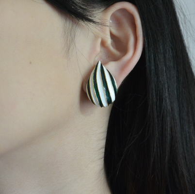 A-064 フランスヴィンテージアクセサリー ヴィンテージイヤリング 