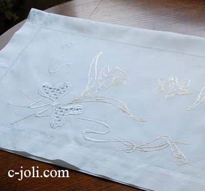 【日本発送】B-223　イギリスアンティーク　手刺繍リネンケース