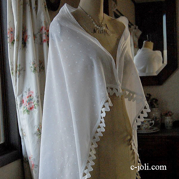 【日本発送】B-687　フレンチアンティークレース　コットンショール 118x77cm