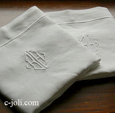 【日本発送】B-724　フランスアンティークリネンクッションケース/クッションカバー1個　手刺繍リネン 71x74cm