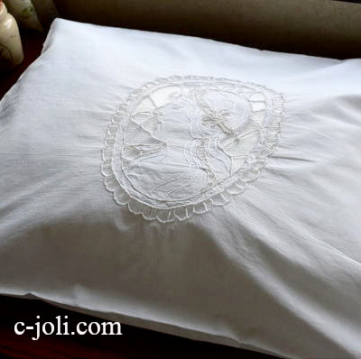 【日本発送】B1017　フランスアンティークコットンピローケース　カットワーク手刺繍コットン