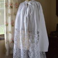 B1127　フランスアンティークリネン＆レースワンピース　教会チャーチスモック（司祭服）リネン＆バテンレース