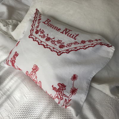 B1483　フランスアンティークリネンランジェリーケース/パジャマケース　手刺繍リネン 39x28cm