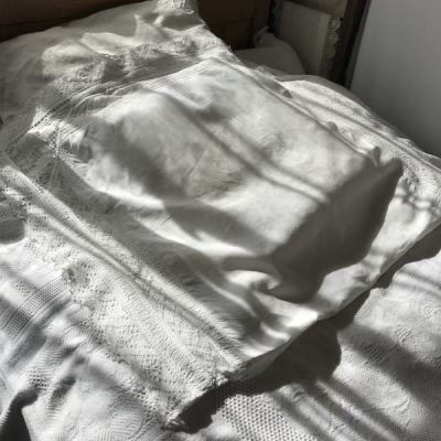 B1488 フランスアンティークピローケース/クッションケース　手刺繍リネン＆ボビンレース 84x72cm