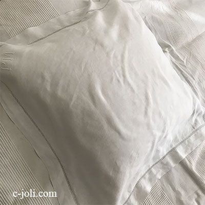 【日本発送】B1531 フランスアンティークリネンピローケース/クッションケース　手刺繍モノグラムリネン 79x76cm