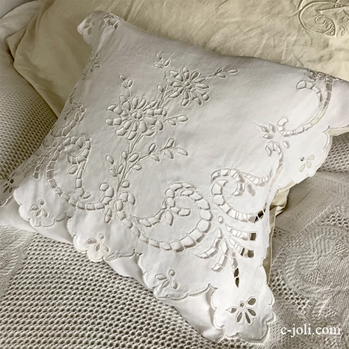 B1583 フランスアンティークリネンランジェリーケース/ナイトドレスケース　カットワーク手刺繍リネン 40x30cm