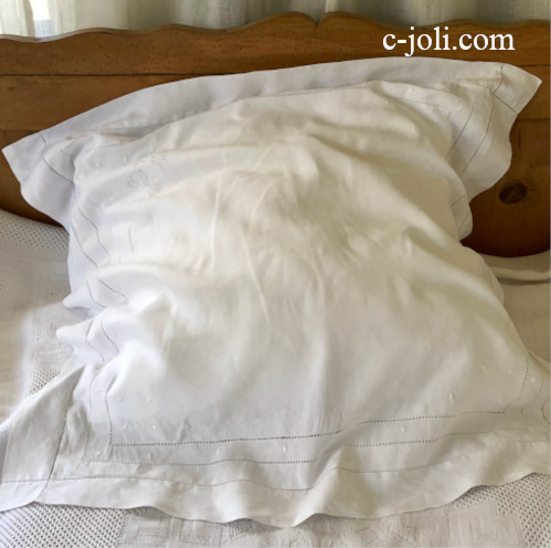 【7月発送】B1619 フランスアンティークリネンピローケース/クッションカバー　手刺繍モノグラムリネン 78x78cm