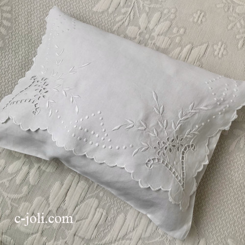 【パリ発送】B1627 フランスアンティークリネンランジェリーケース/ナイトドレスケース　カットワーク手刺繍リネン 42.5x30cm