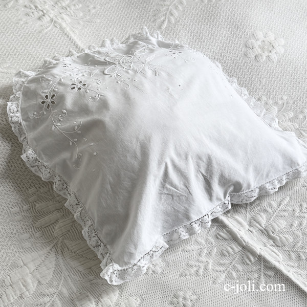 【パリ発送】B1680 フランスアンティークコットンベビーピローケース/ミニクッションケース カットワーク手刺繍コットン 44x41cm