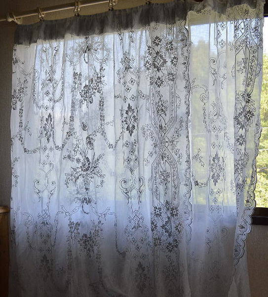 C-465　フランスアンティークカーテン　綿ローンコーネリー刺繍カーテン 2m58x3m12