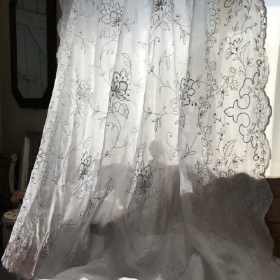 C-936　フランスアンティーク刺繍ローンカーテン　麻ローン＆コーネリー刺繍 1m80