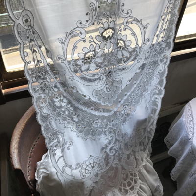 C1000 フランスアンティークレースカーテン　タンブール刺繍/タンバー刺繍コットン＆ネットレースカーテン 1m53