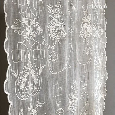 【パリ発送】C1075 フランスアンティークコーネリー刺繍カーテン　麻ローン刺繍カーテン 1m90