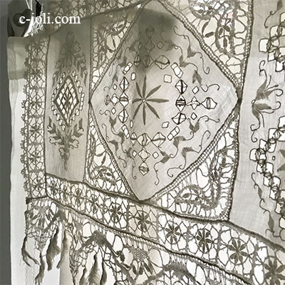 【パリ発送】C1105 フランスアンティークレース＆リネンスモールカーテン　カットワーク手刺繍リネンローン＆ボビンレース 46x36cm
