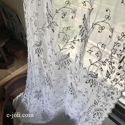 C1128 フランスアンティーク綿ローン刺繍カーテン 　19世紀コーネリー刺繍コットンローンカーテン 1m73