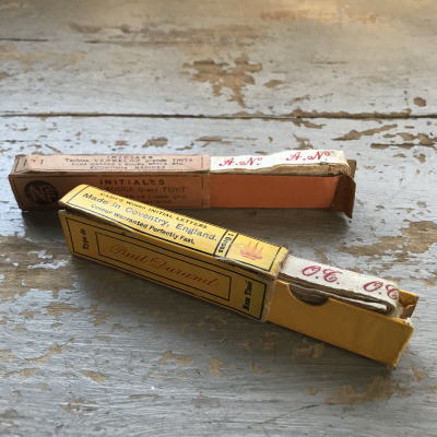 日本発送】E-016 アンティーク イニシャルテープ2箱 