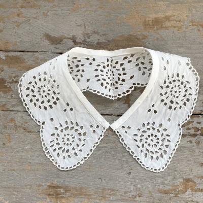 【日本発送】E-070　フランスアンティーク　チャイルド衿　カットワーク手刺繍コットン