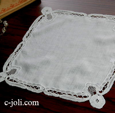 【日本発送】E-134　フランスアンティークレースハンカチ　ボビンレース＆綿ローン