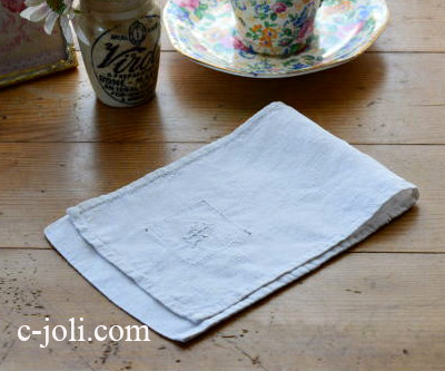 【日本発送】E-531　フランスアンティークリネンケース　手刺繍リネン