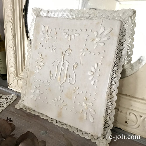 E-791　フランスアンティークチャーチ（教会）カリス・パル　手刺繍リネン＆レース