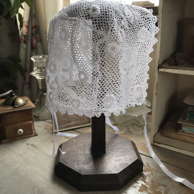 【日本発送】E-880　フランスアンティークドール/ベビーハット/ボネ　リネンクロシェレース