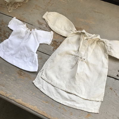 E-928 フランスアンティークドールドレス 2枚　リネン/綿ローン＆レース